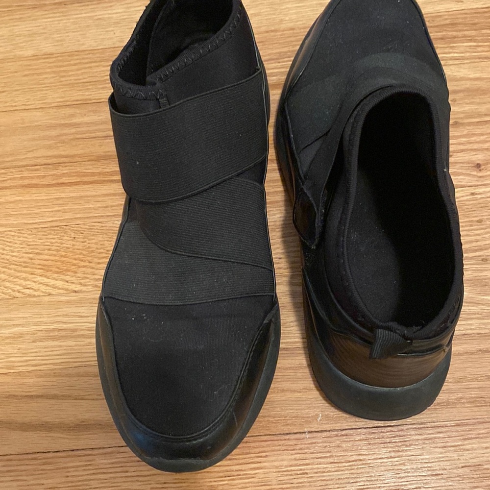 Men size 10 half boot black
